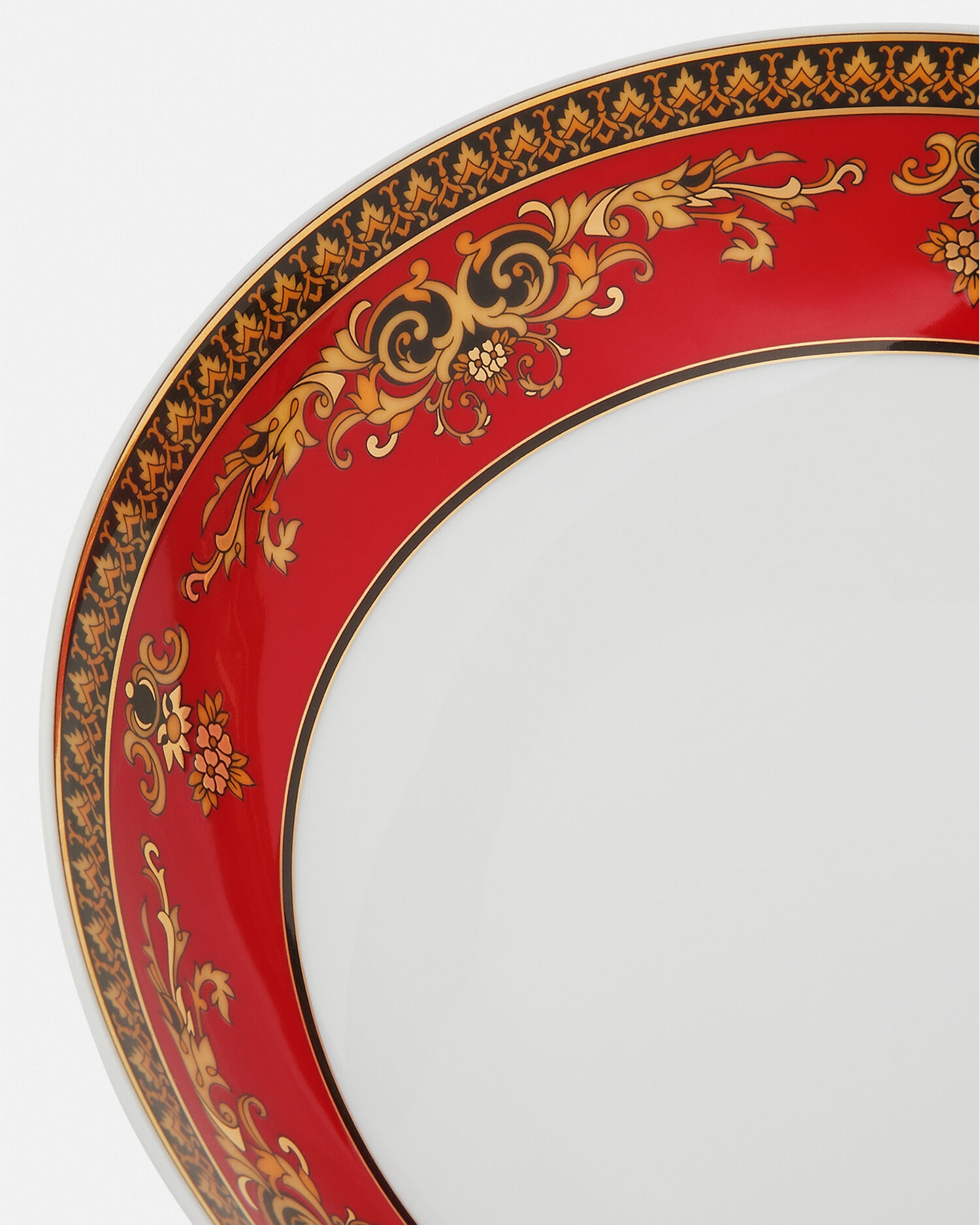 Medusa Red Deep Plate 21,5 cm