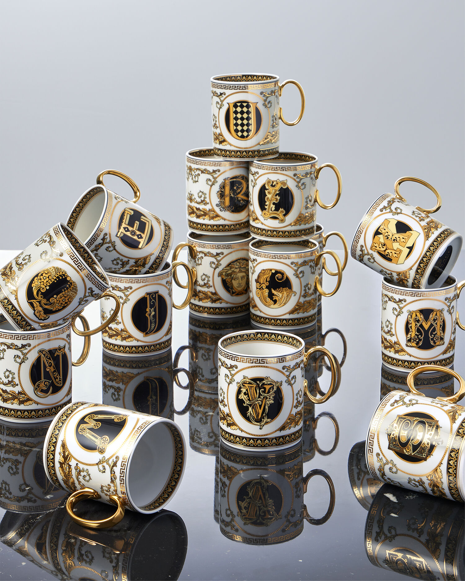 Virtus Alphabet S Mug
