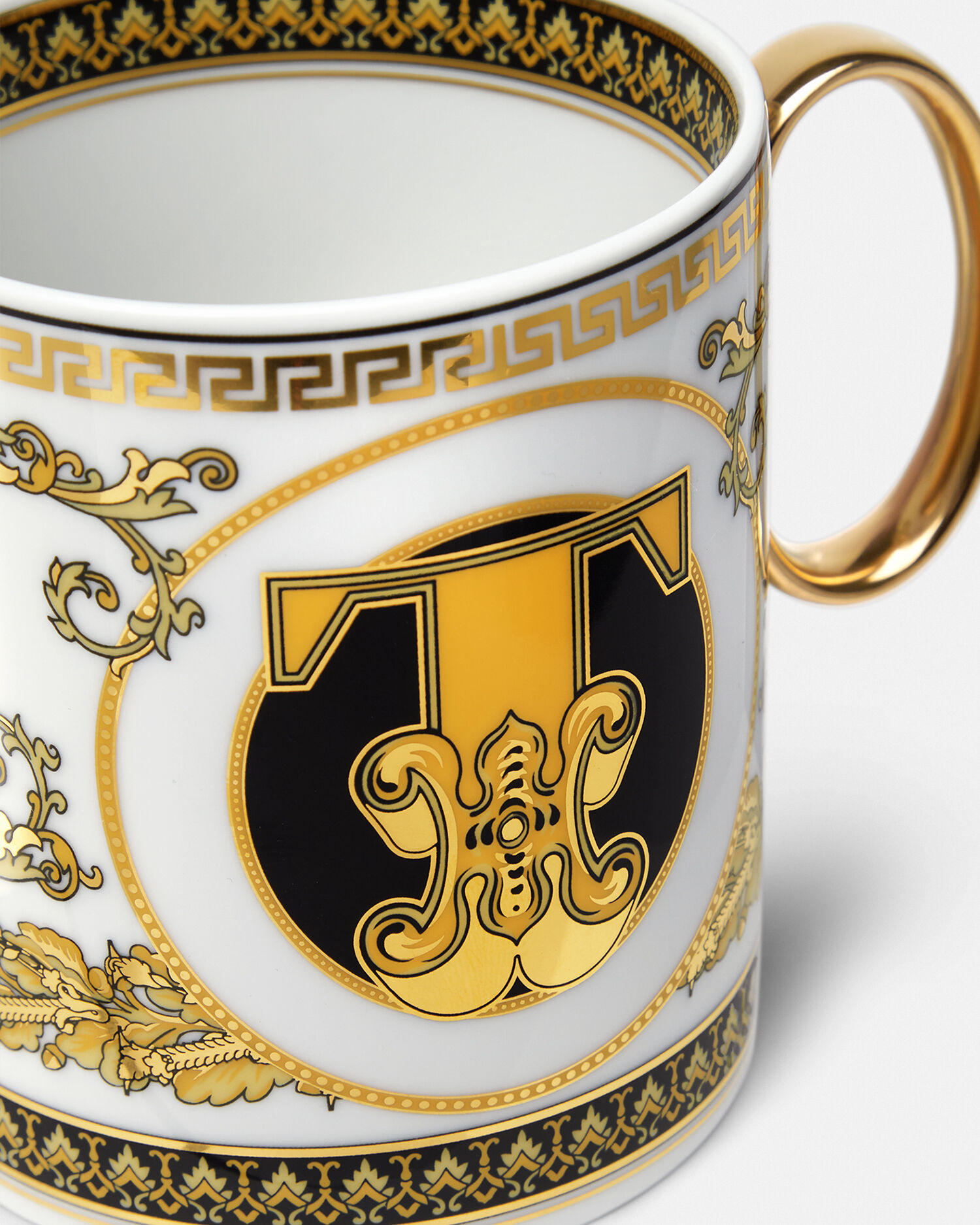 Virtus Alphabet T Mug