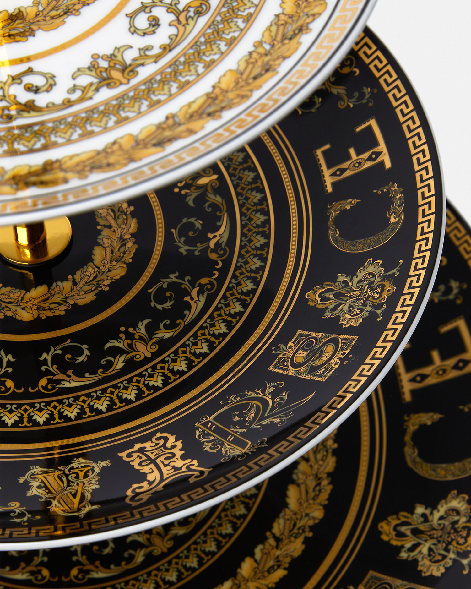Virtus Gala Etagere
