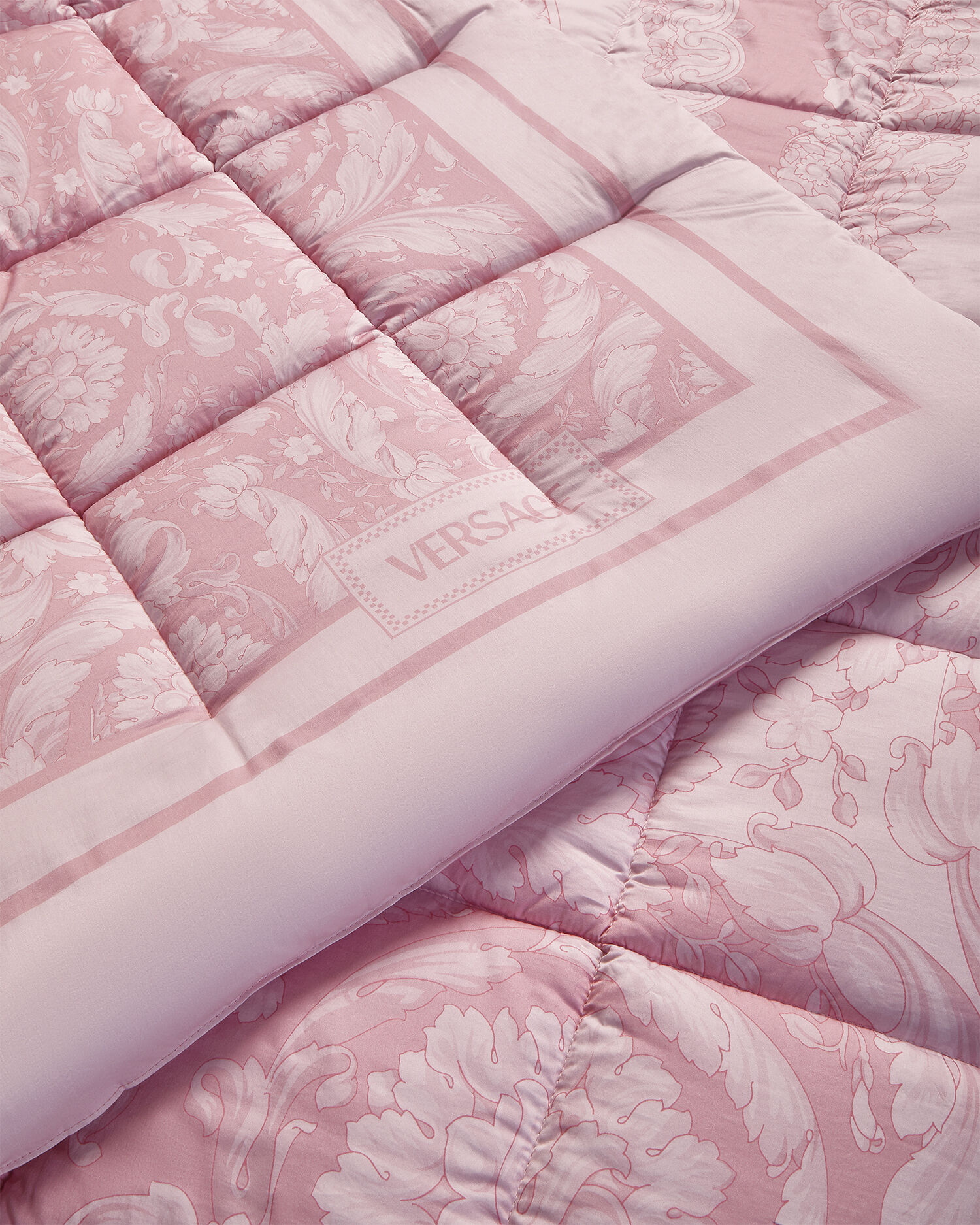Crete de Fleur Double-Face Comforter Pink