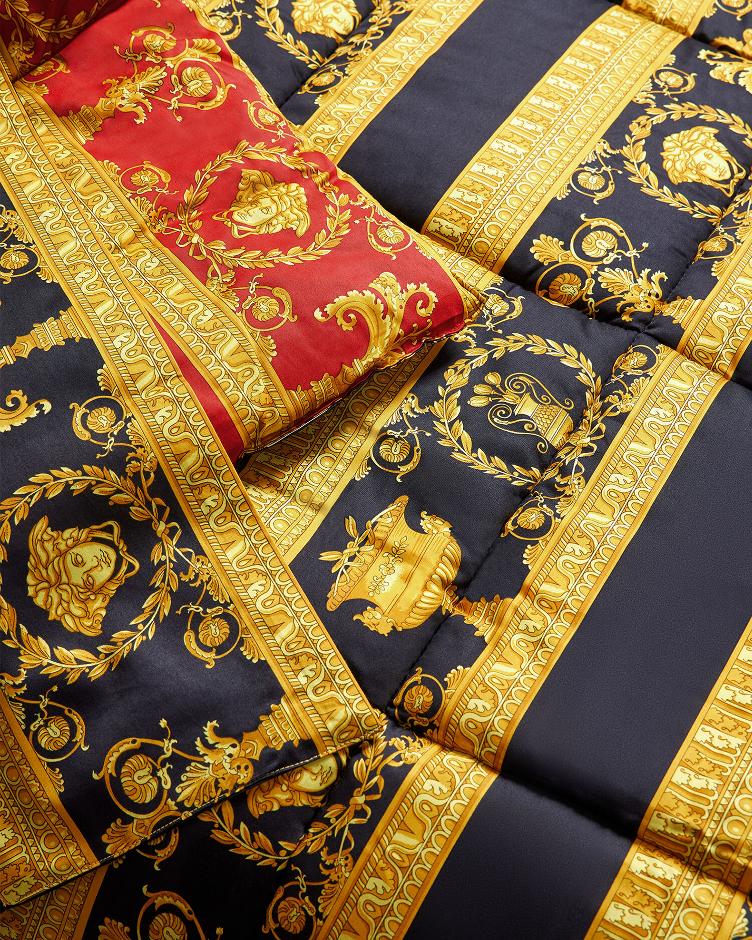 I ♡ Baroque Double-Face Comforter Red