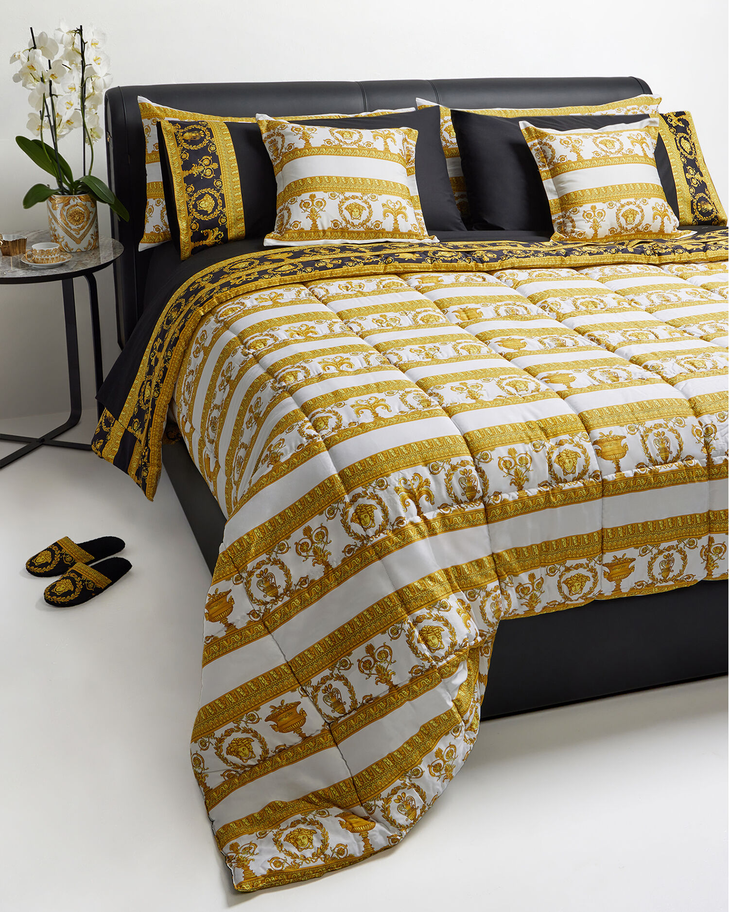 I ♡ Baroque Double-Face Comforter Gold