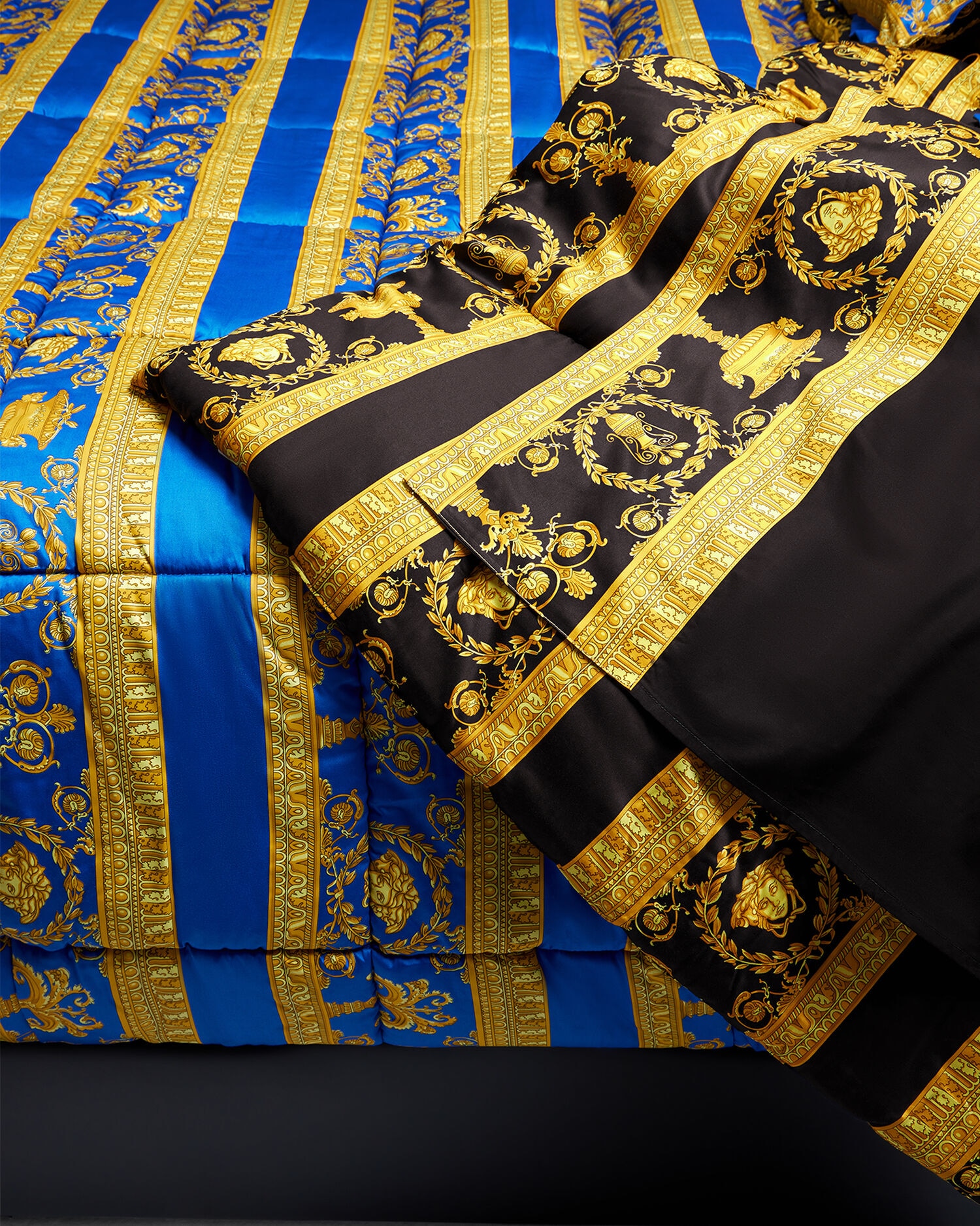 I ♡ Baroque Double-Face Comforter