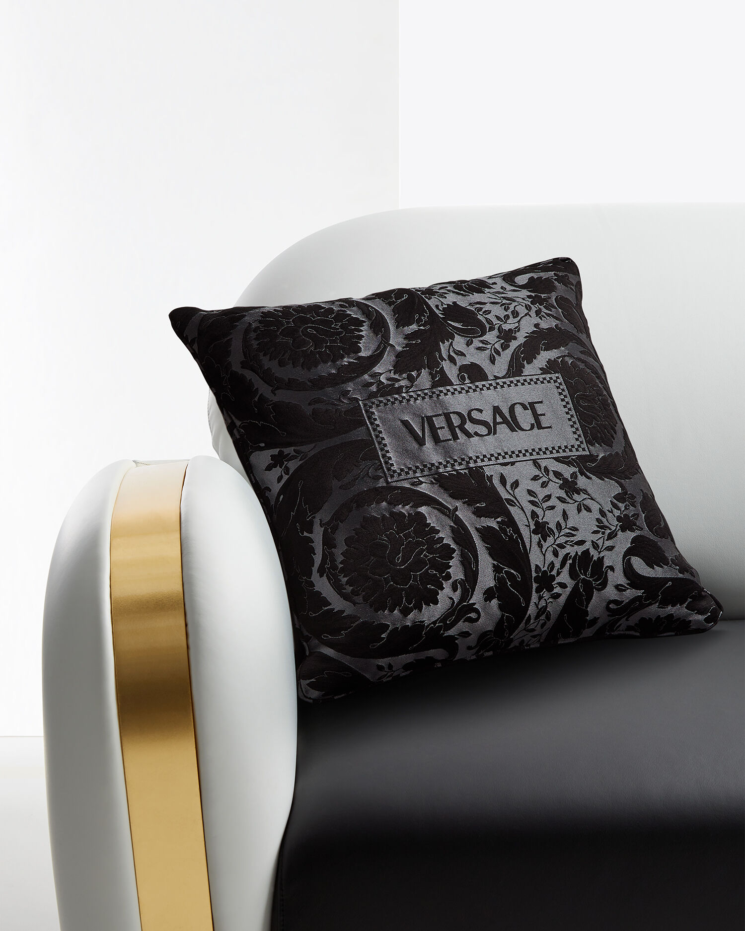 Barocco Black Cushion 45 cm