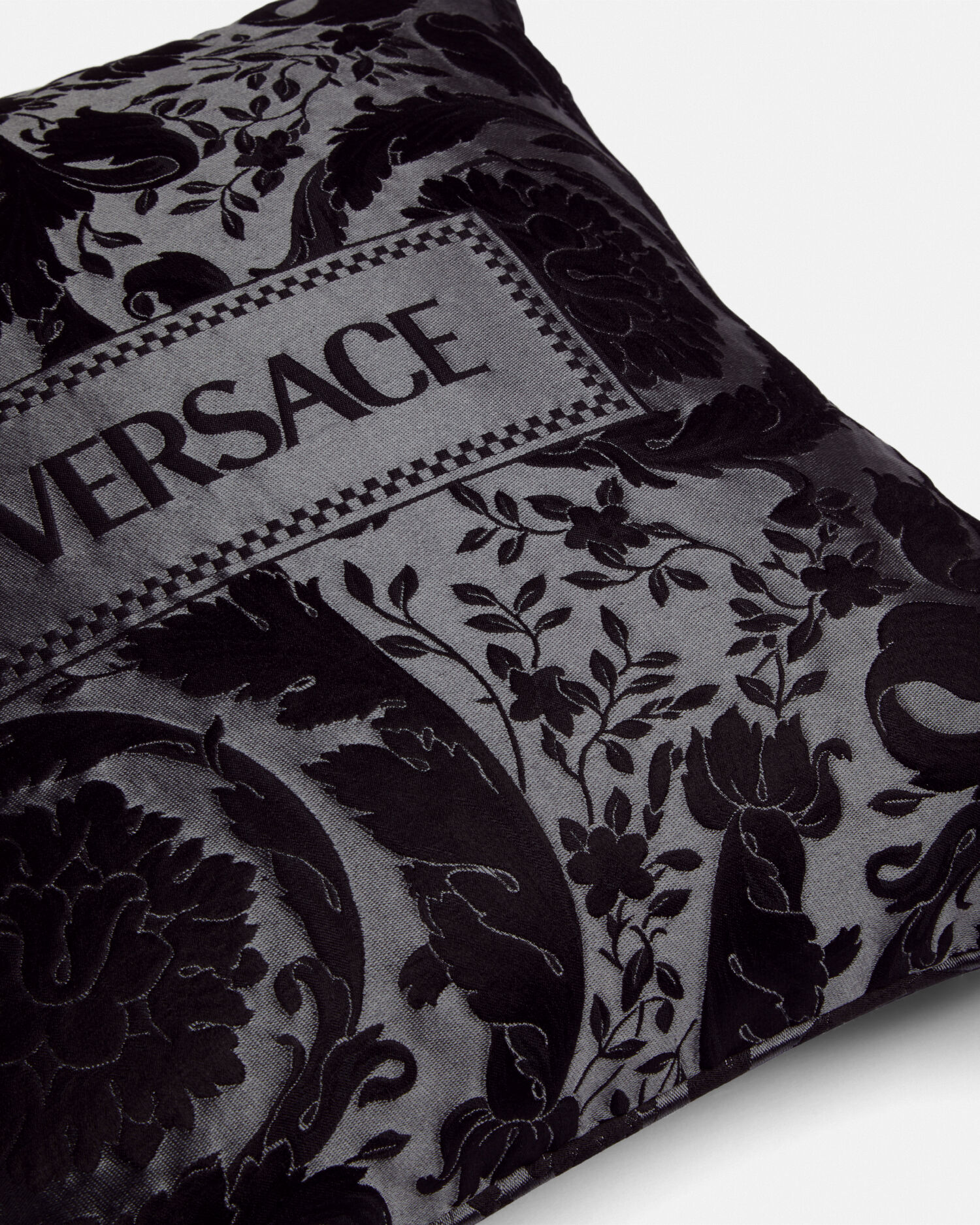 Barocco Black Cushion 45 cm