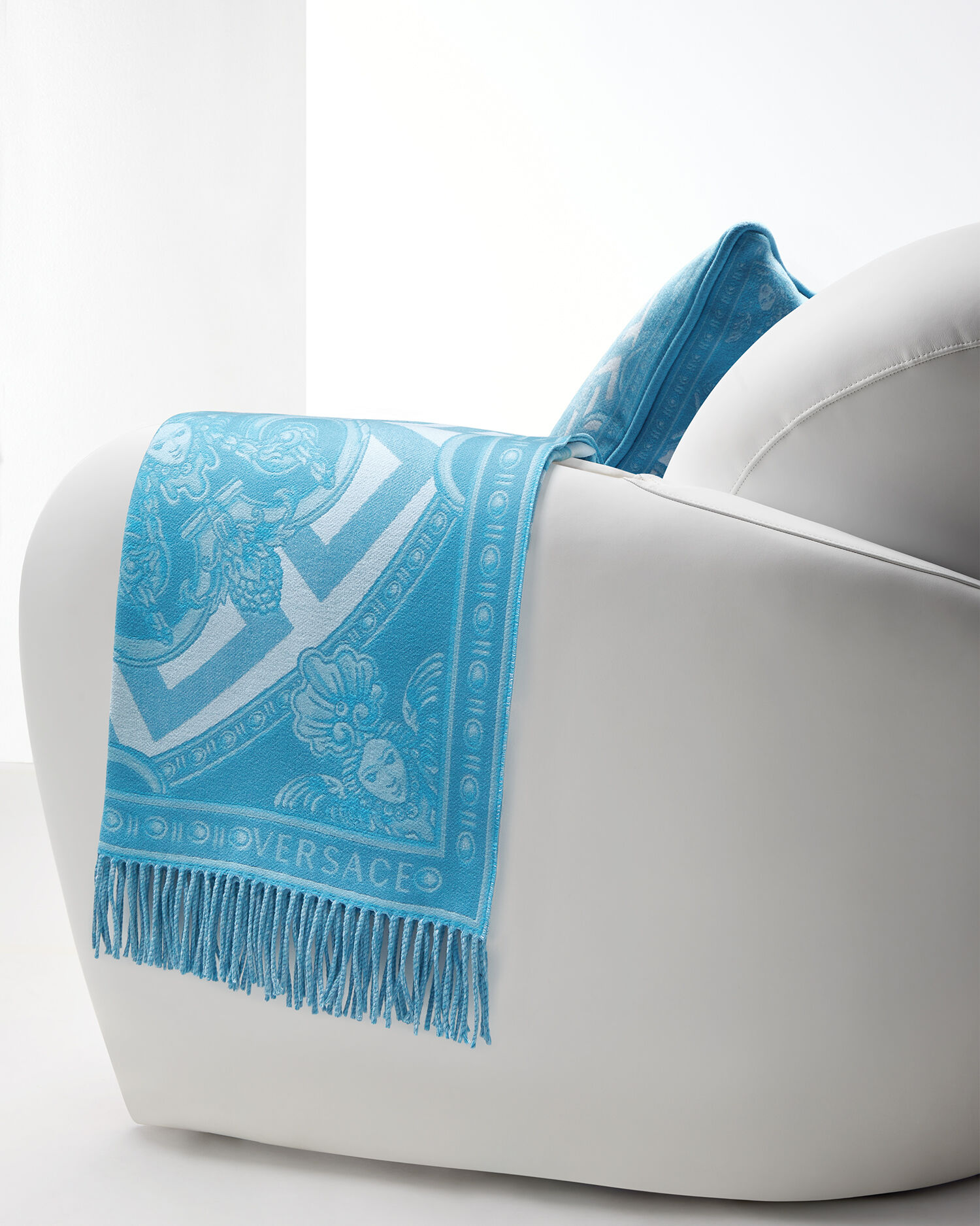 La Coupe des Dieux Fringed Blanket Blue