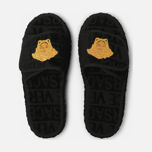 Черные махровые тапочки Versace Allover