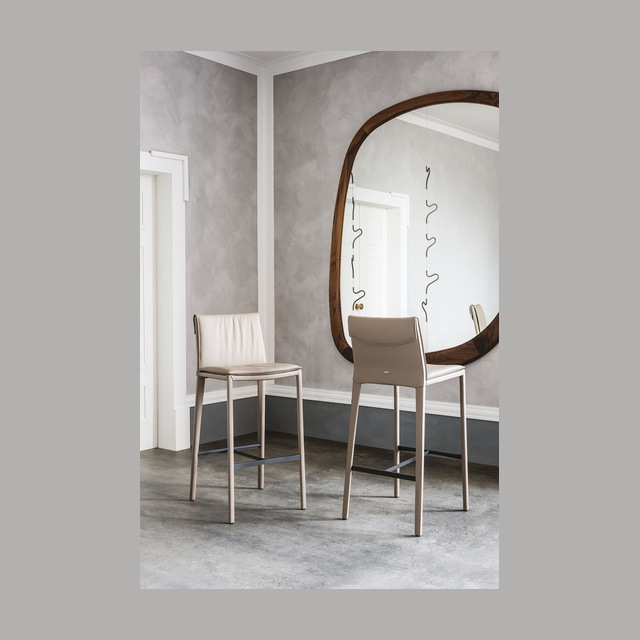 Табурет ISABEL