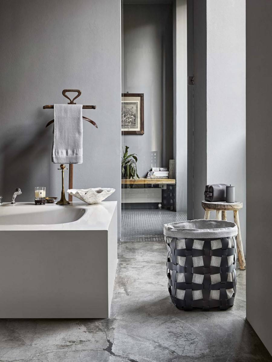 Five-Star Ensuite: Bath Accessories as Intimate Presents | Luxury Bathroom Accessories in Dubai