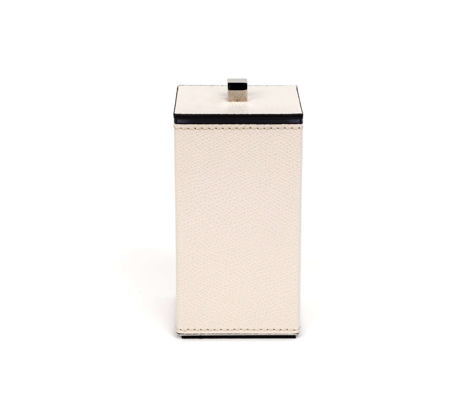 Five-Star Ensuite: Bath Accessories as Intimate Presents | Luxury Bathroom Accessories in Dubai