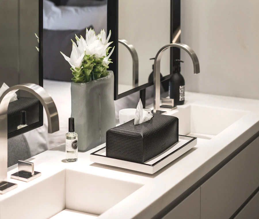 Five-Star Ensuite: Bath Accessories as Intimate Presents | Luxury Bathroom Accessories in Dubai