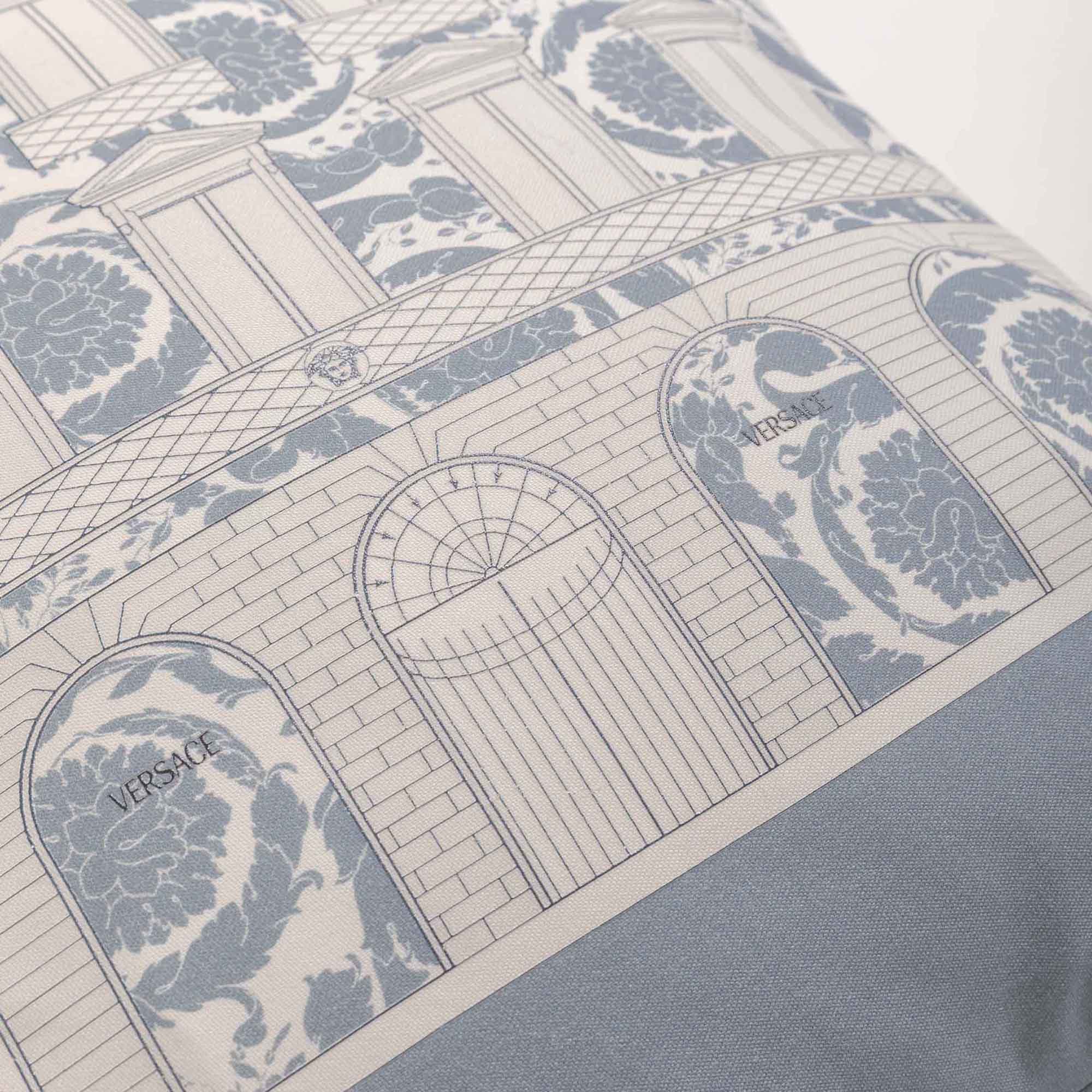 Подушка N°12 Printed Versace