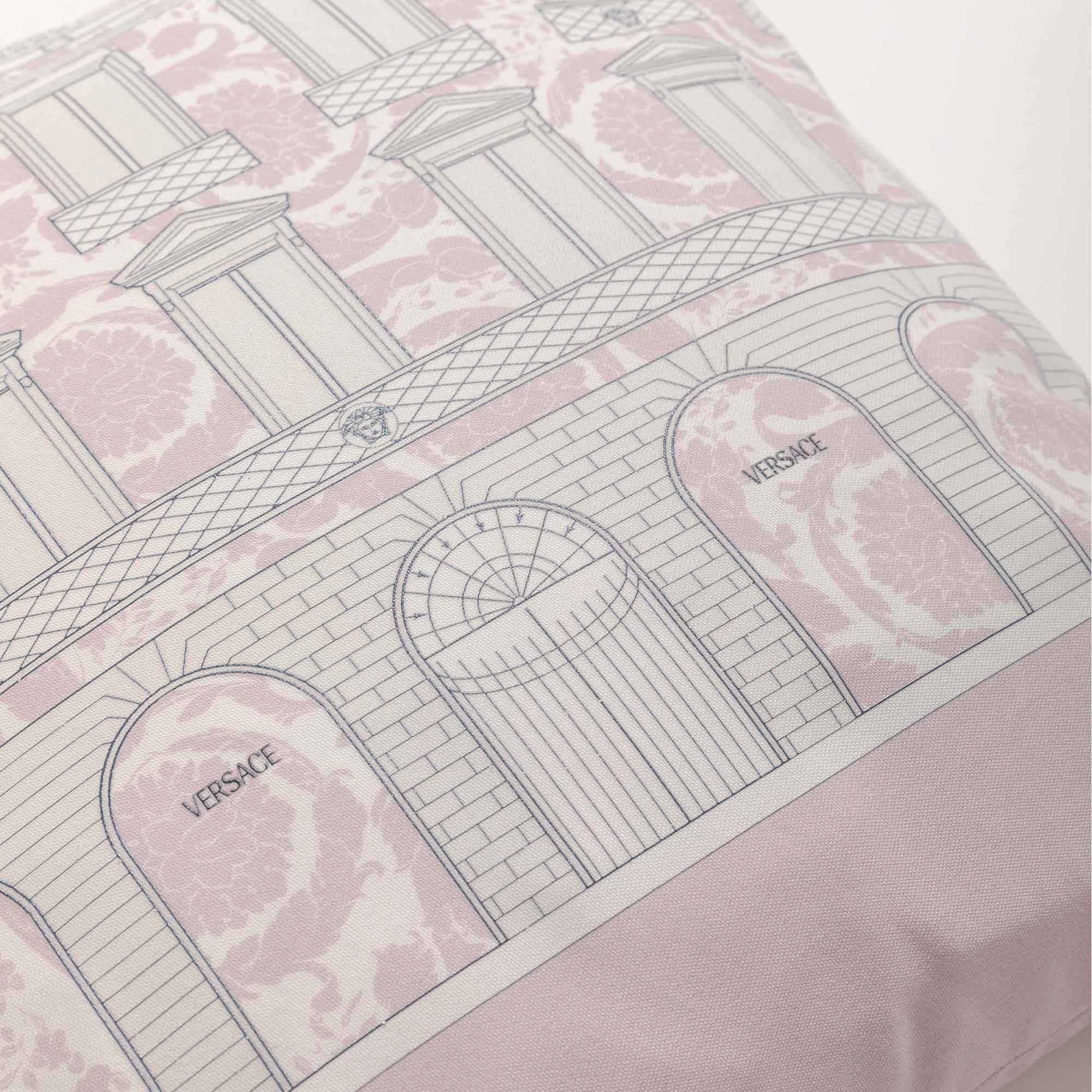Подушка N°12 Printed Versace