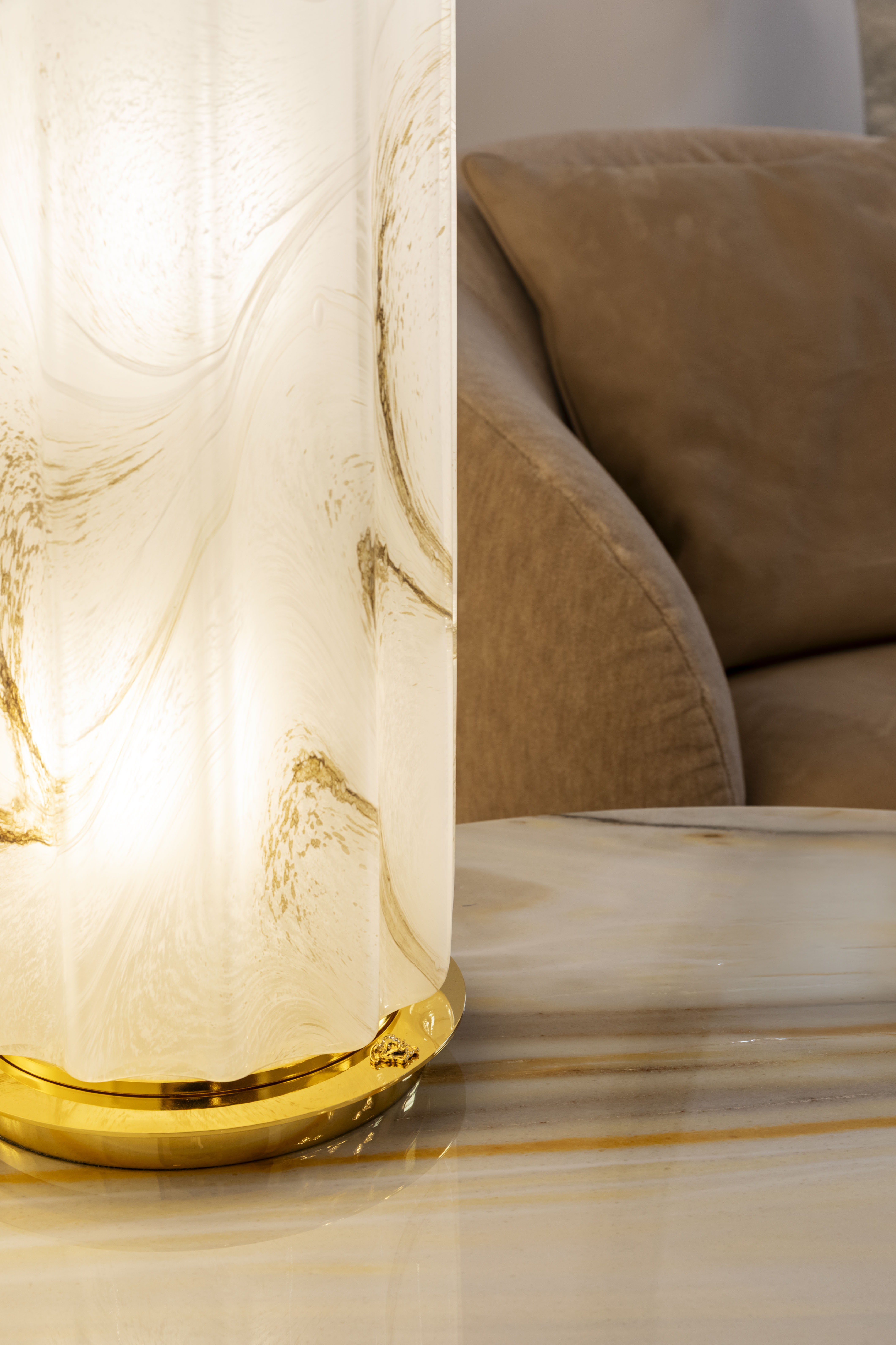 Acropolis floor lamps