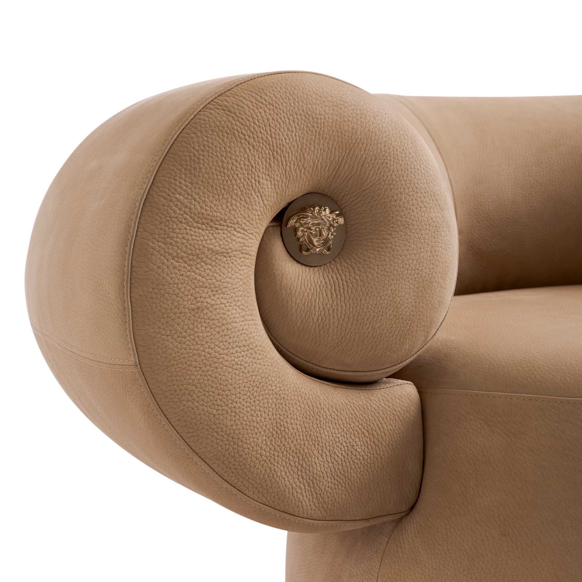 Gold Medusa button — folded acanthus leaf detail