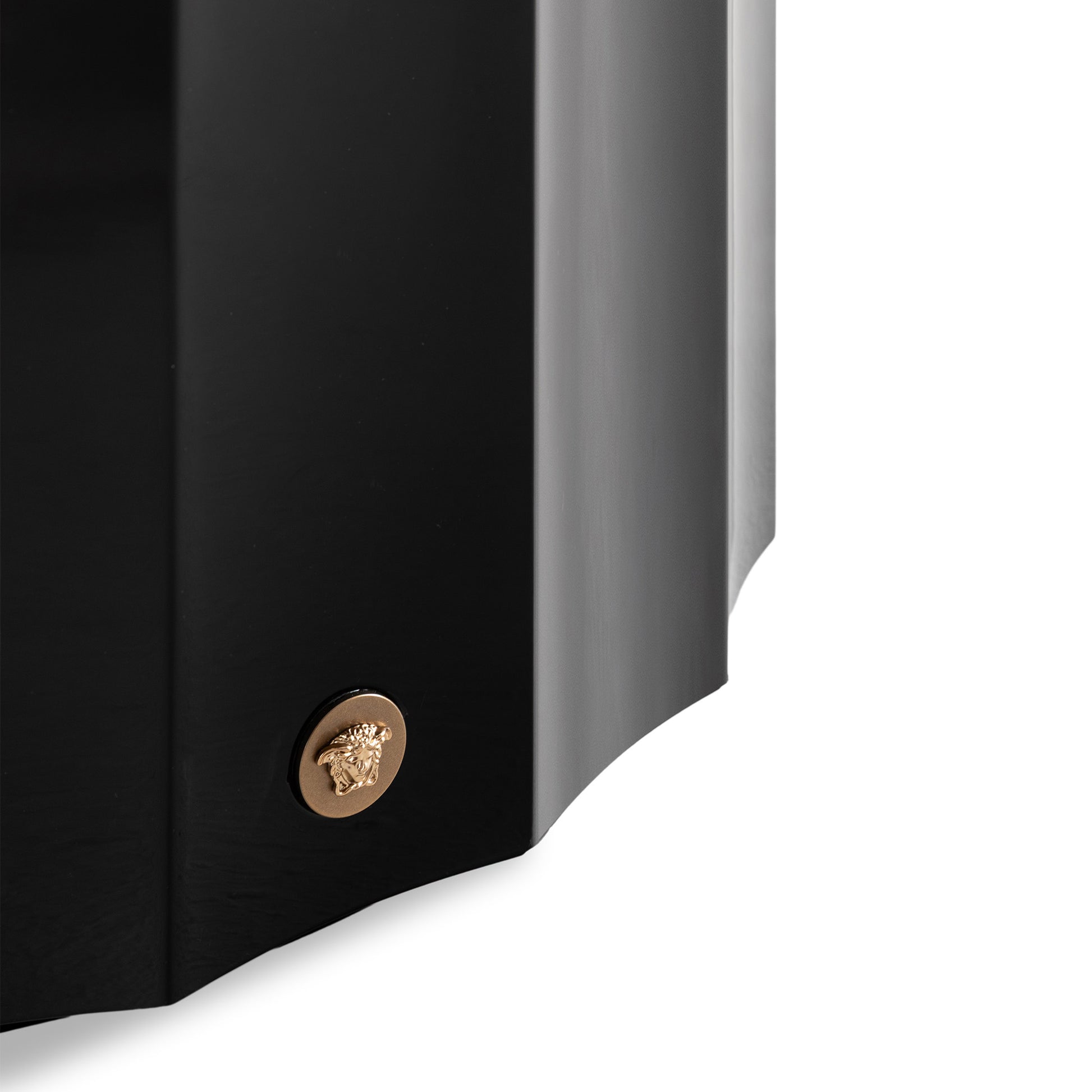 Fluted column base + 3D Metal Medusa detail
