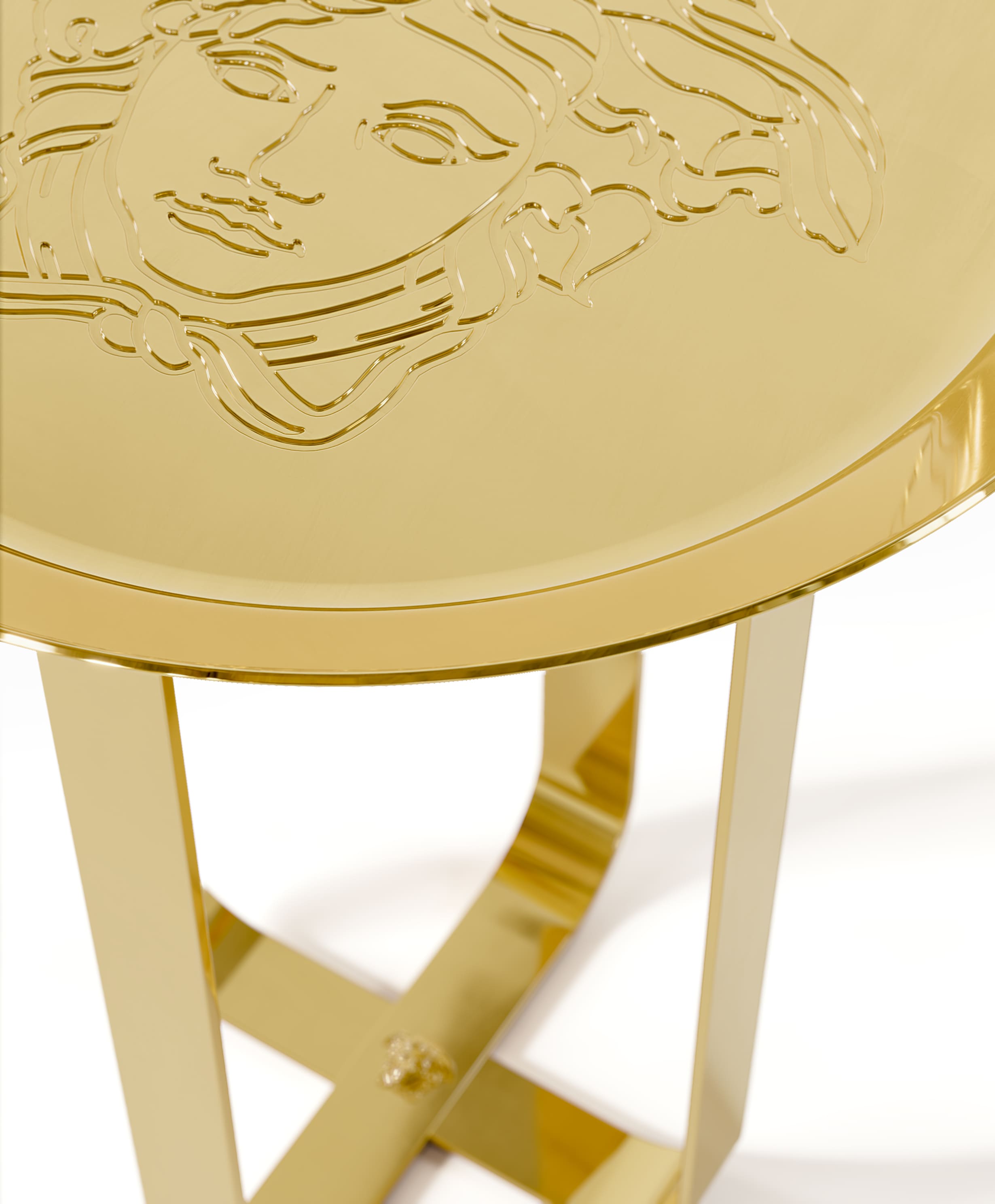 Engraved Medusa + glass top