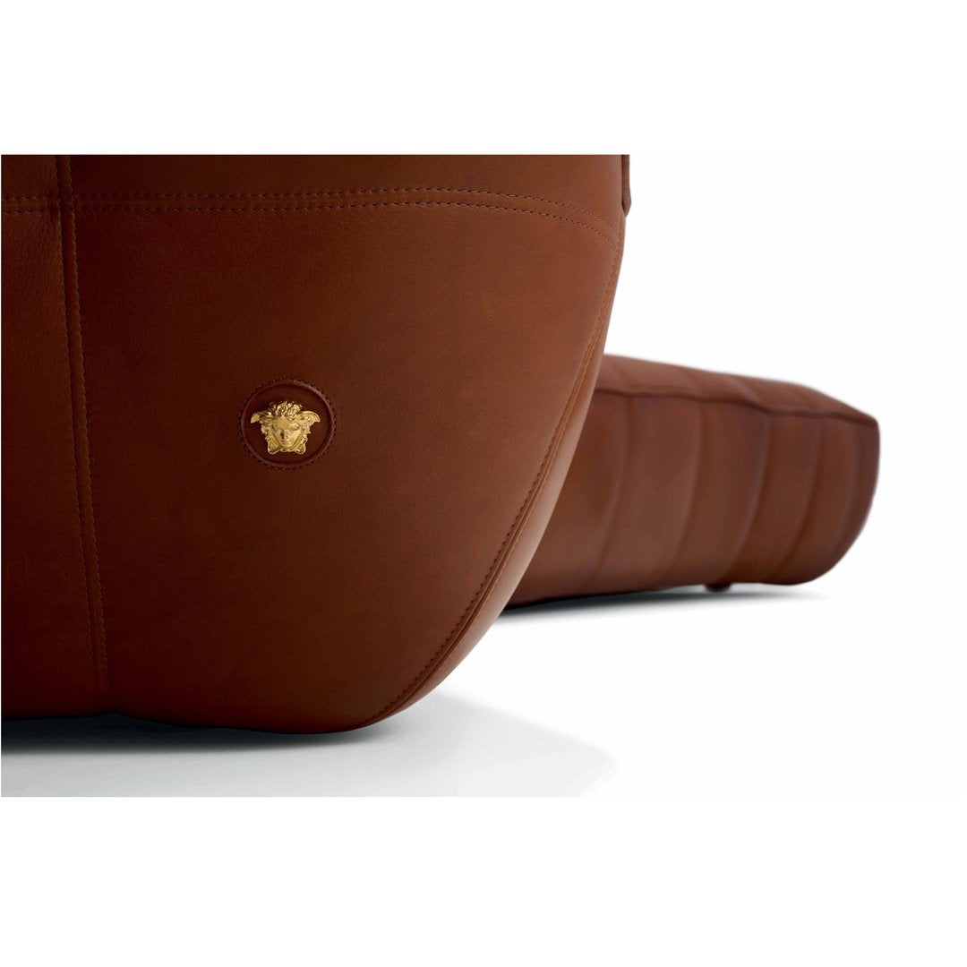 The detailed quilted stitching