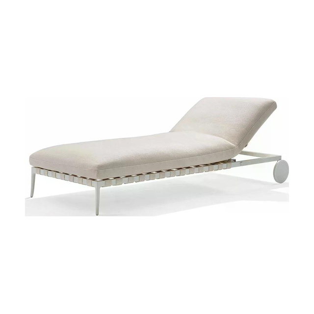 Stiletto Outdoor sunbed